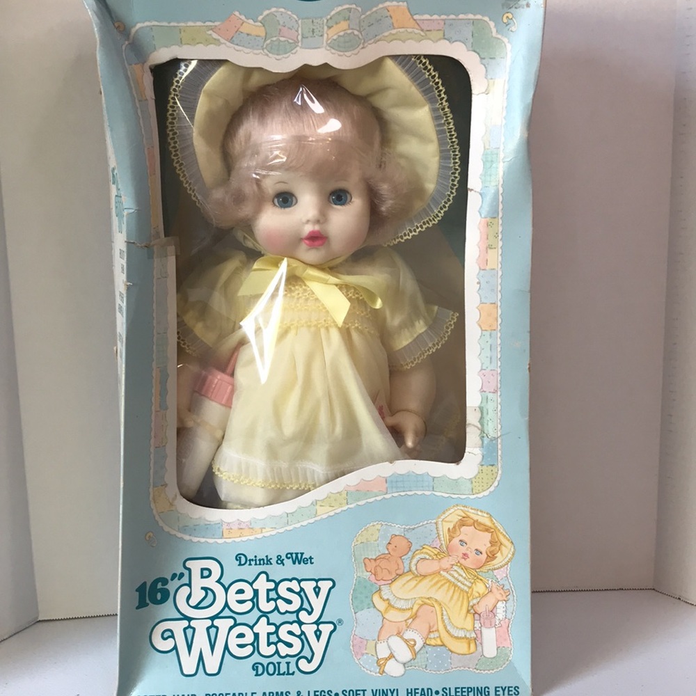 1983 Vintage 16” BETSY WETSY DOLL Factory Sealed w/Bottle & Wets